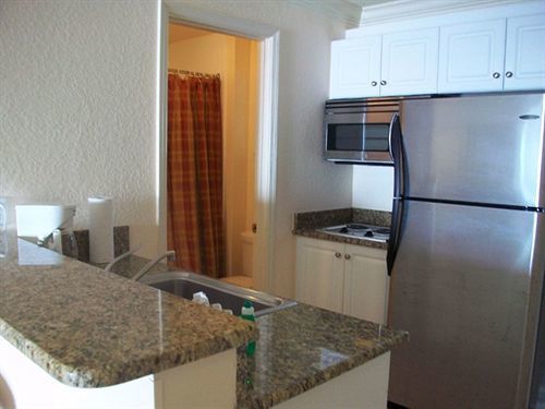 Hotel Club Bamboo South - Bradenton 3*