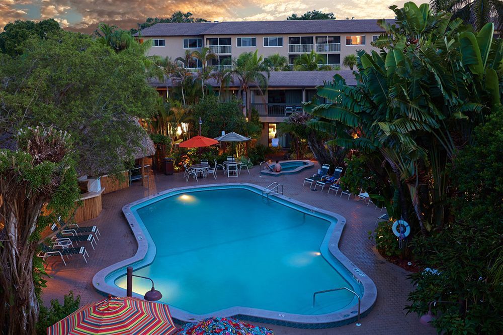 Hotel Western & Naples