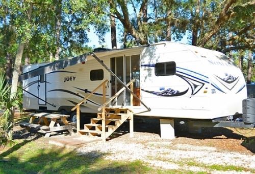 Hotel Crystal Isles Rv