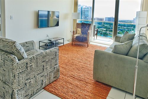 Intracoastal By Hotel