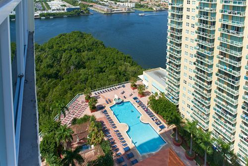 Intracoastal By 4*