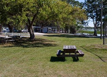 Buttonwood Bay Rv Campsite