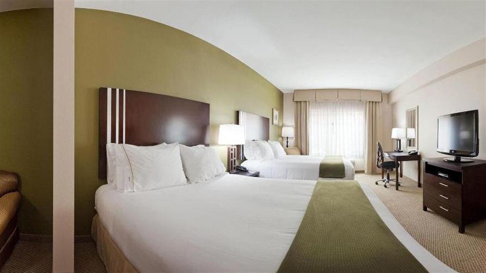 Express Wales North-winter Haven By Ihg Hotel Waverly