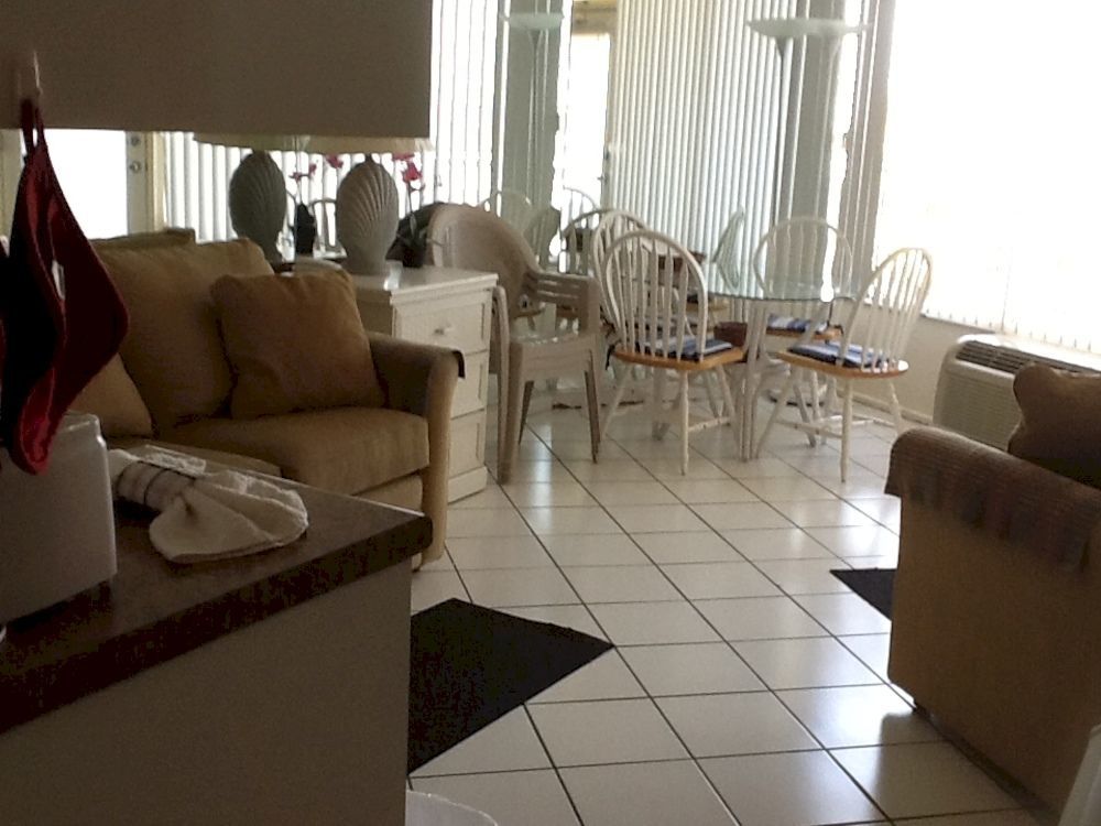 Symphony Beach Club * Ormond Beach