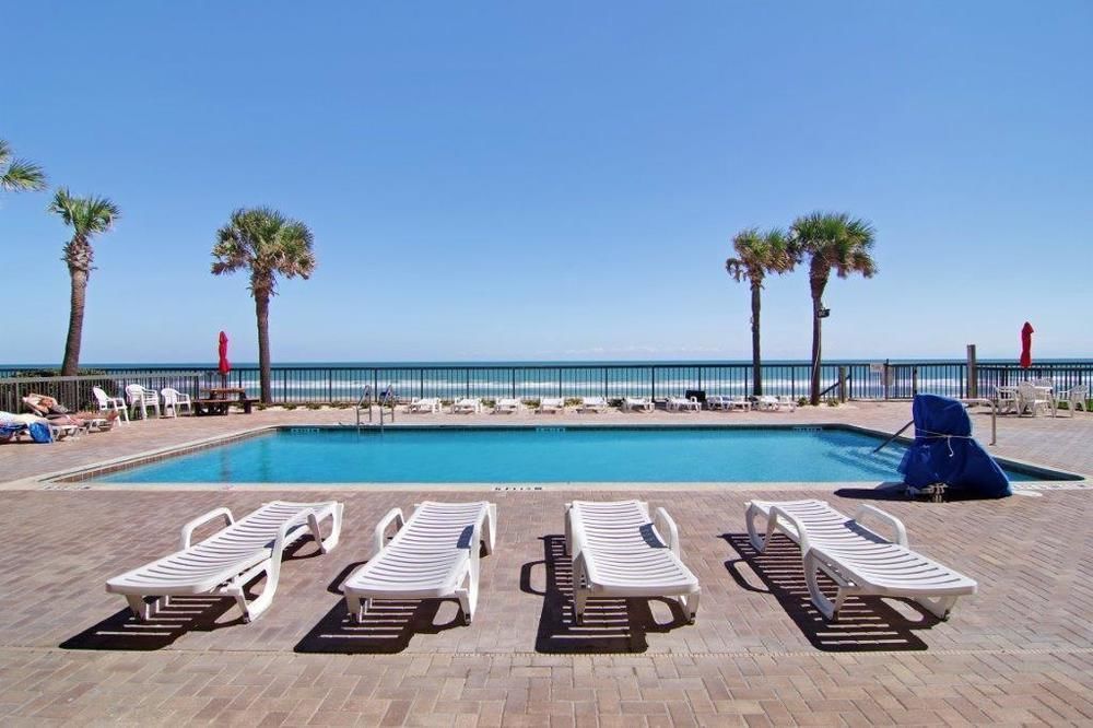 Home2 Ormond Oceanfront, Fl