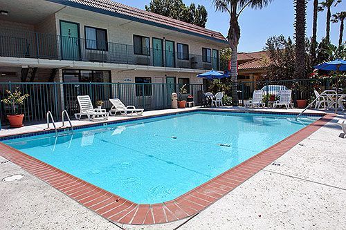 Stayable North Hotel
