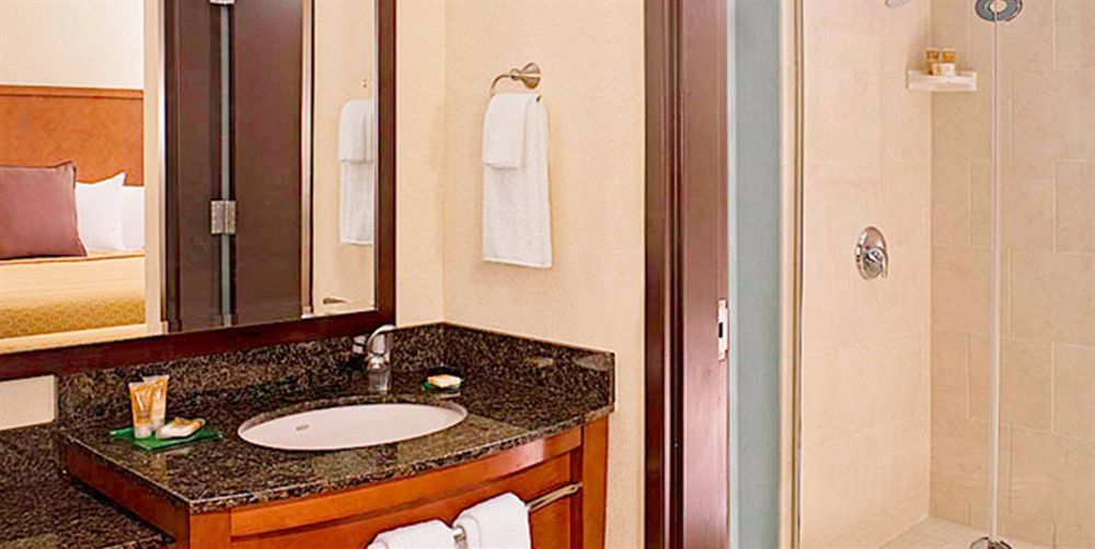 Hyatt Place Airport Hotel Jacksonville