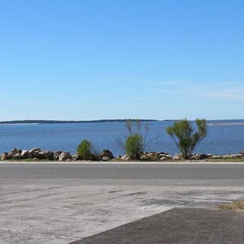 Beach Front Motel 2*