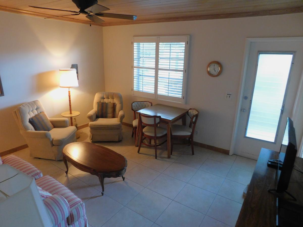 The Grove Apartment