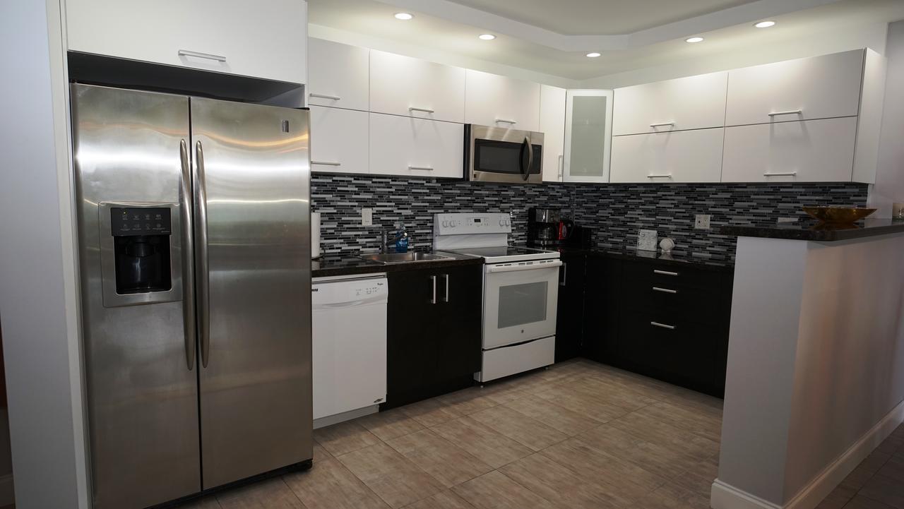 Apartment Beautiful Furnished 1b/1,5 Apt With Ocean View! Sunny Isles Beach