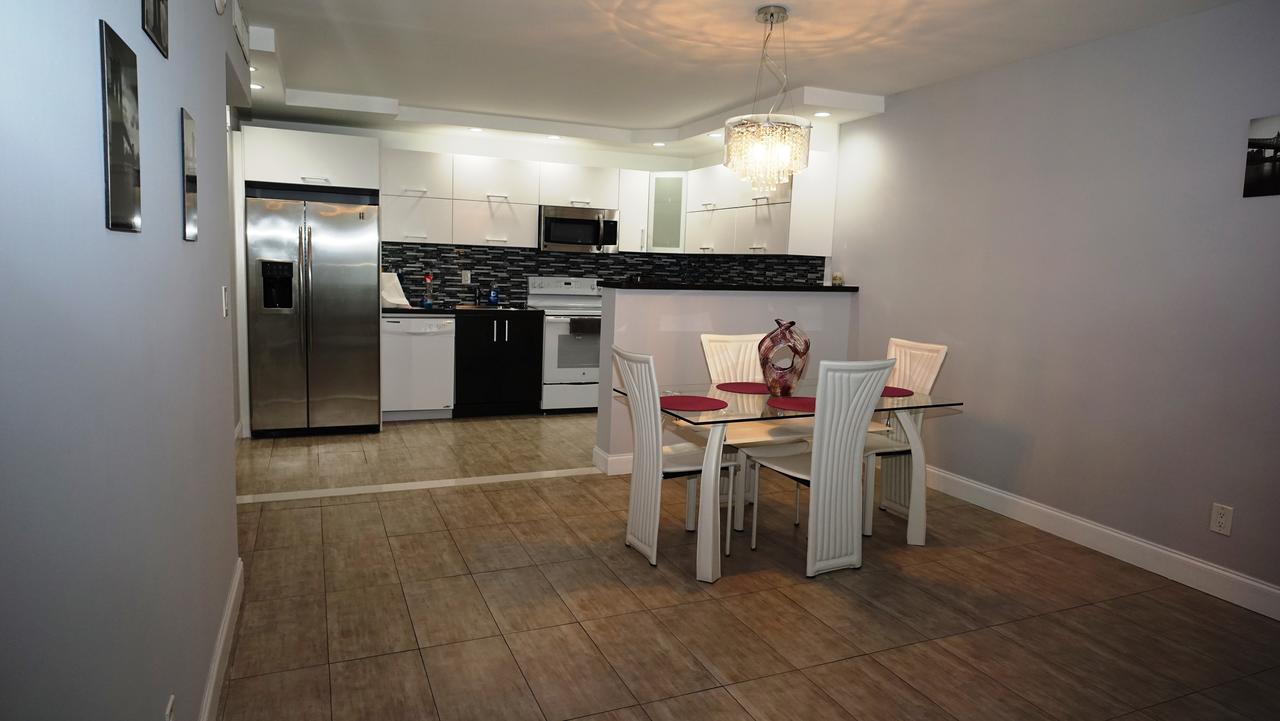 Beautiful Furnished 1b/1,5 Apt With Ocean View! *