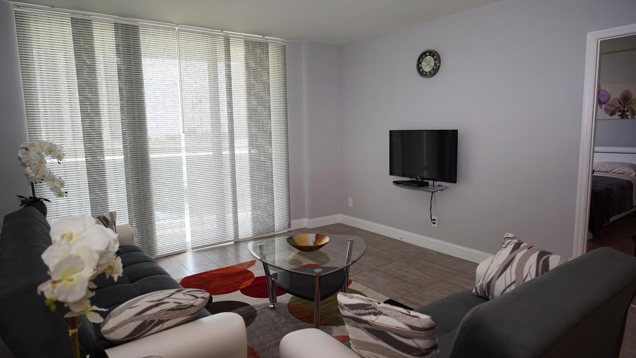 Apartment Beautiful Furnished 1b/1,5 Apt With Ocean View! Sunny Isles Beach