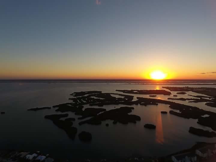 Hotel Island 2*