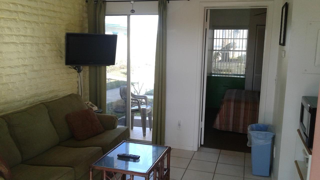 Hotel Island 2*