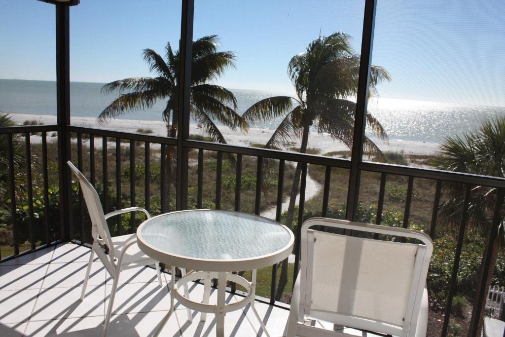 Ocean's Reach Aparthotel 3*