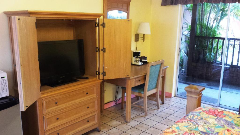 By The Beach - Motel 2*