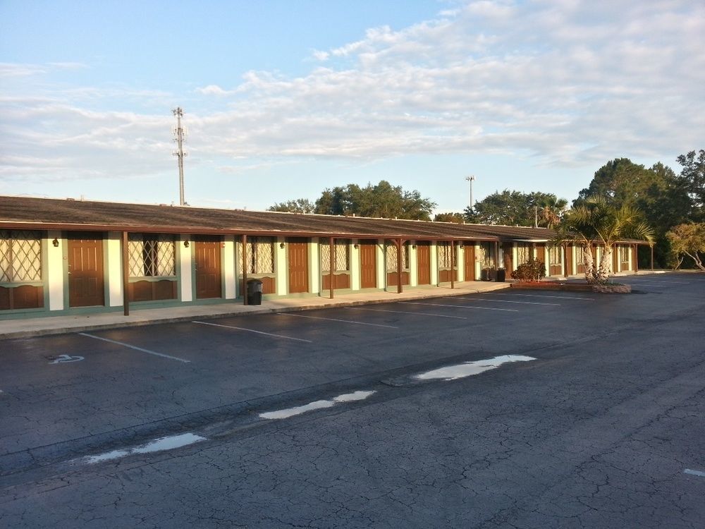 Spinnaker Of Motel Naples