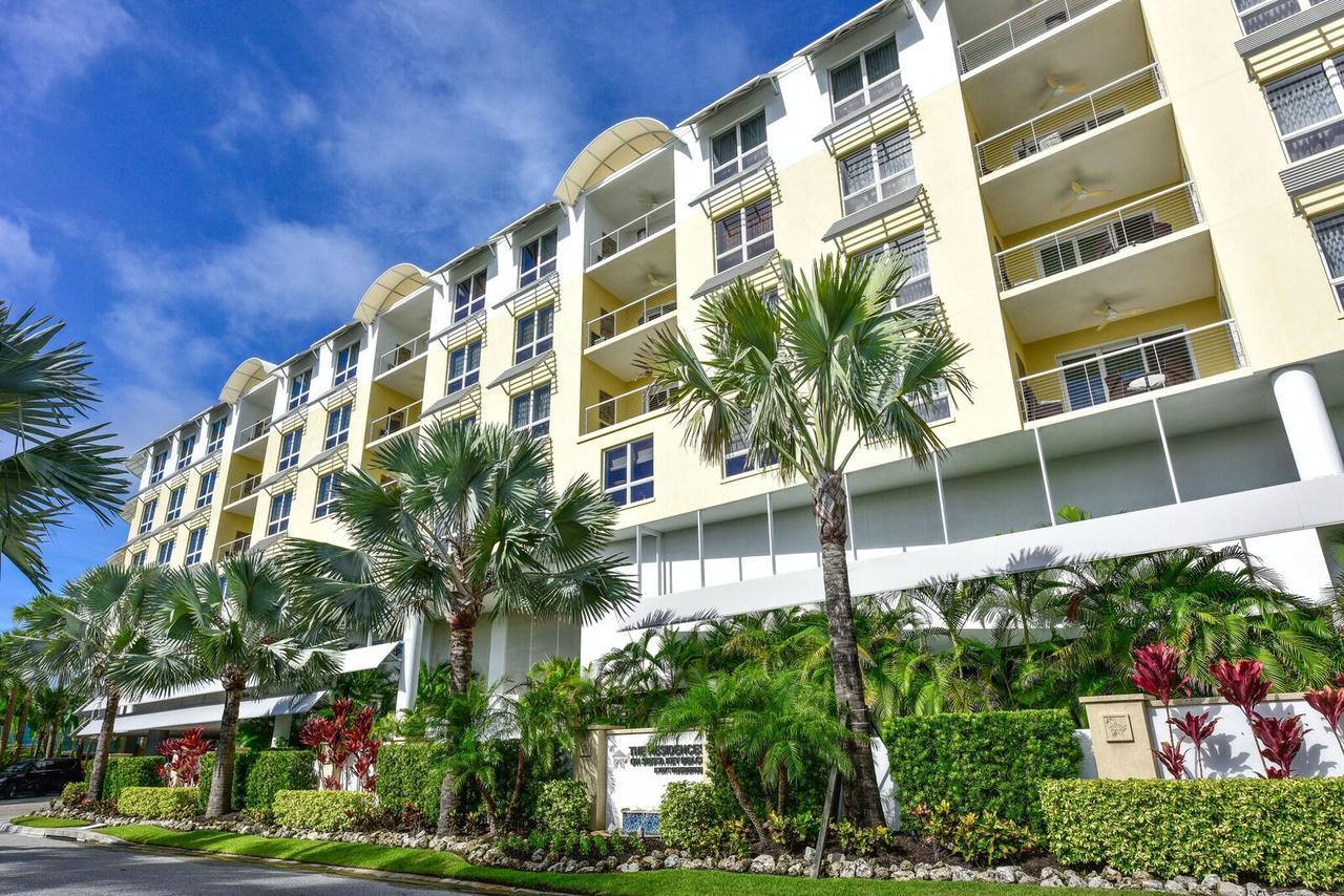 Residences On Siesta, Aka The Hyatt Apartment *