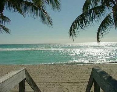 Oceanfront At Beach * Hollywood