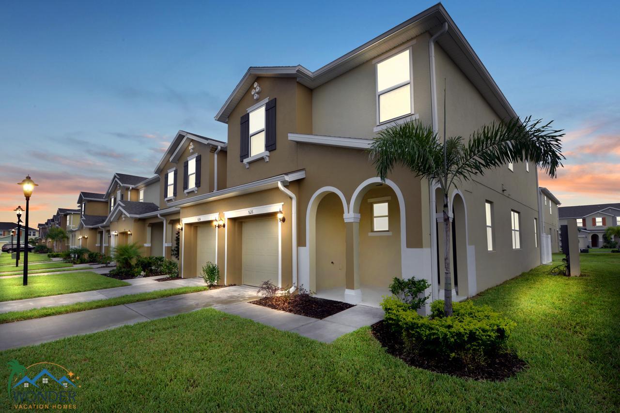 Four Bedrooms Townhome 5126k *