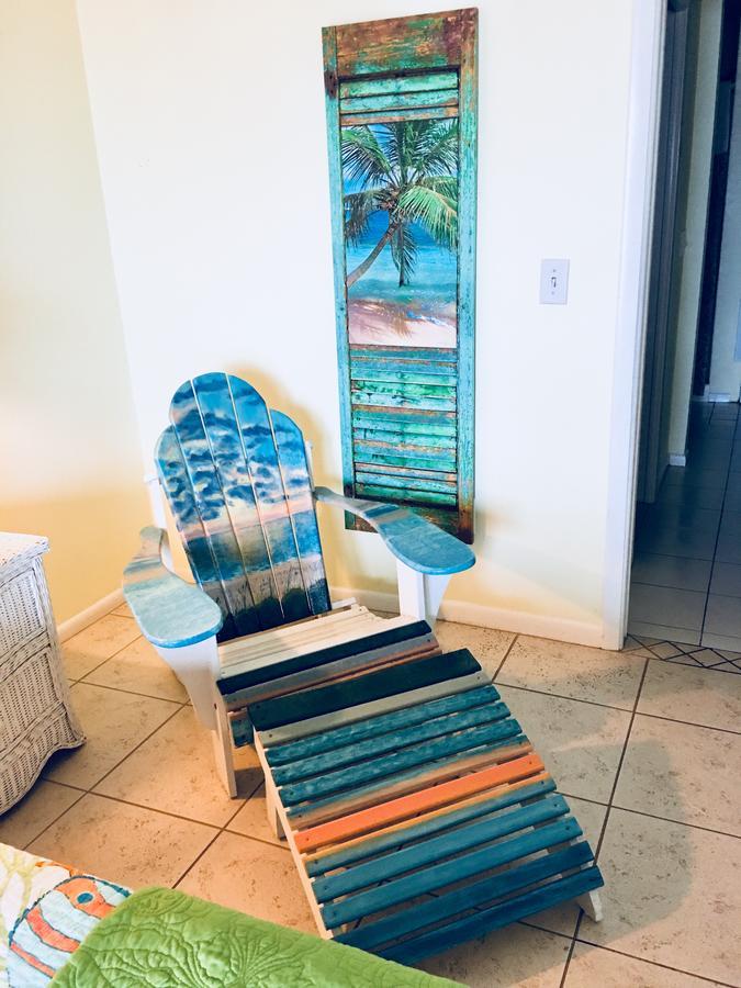 Joyce's Beachfront 2 Apartment Indian Shores