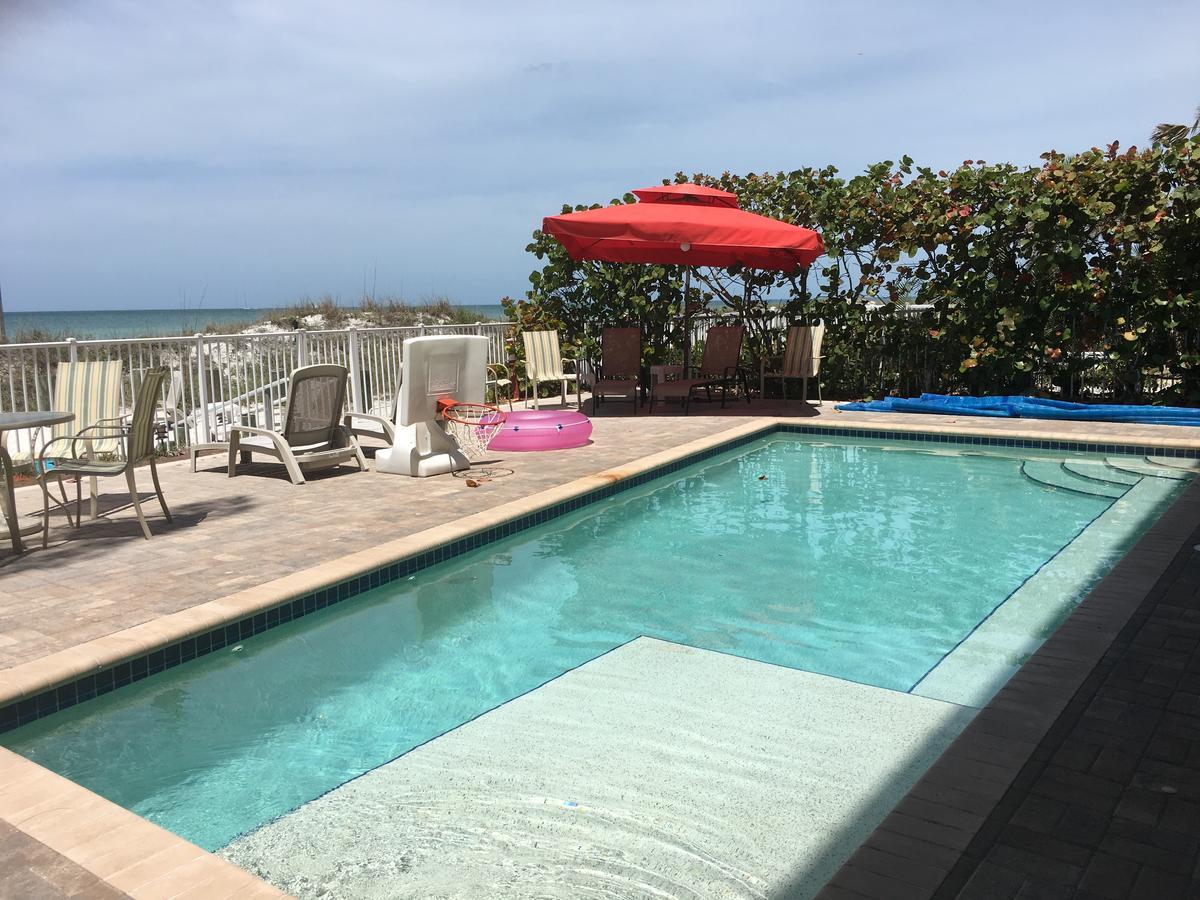 Joyce's Beachfront 2 Indian Shores