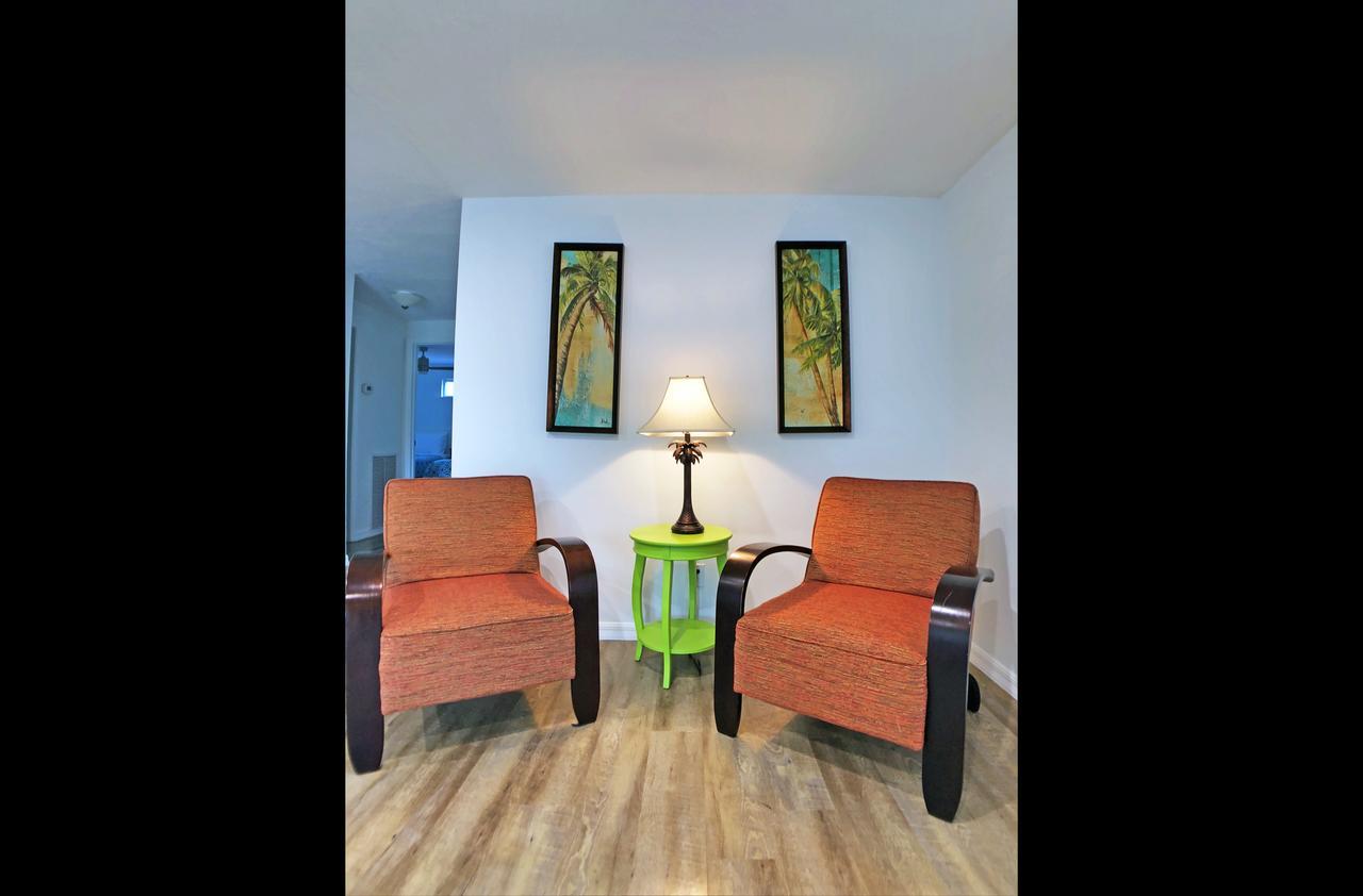 Flip Flop Cottages - Siesta Key * Gulf Gate Estates