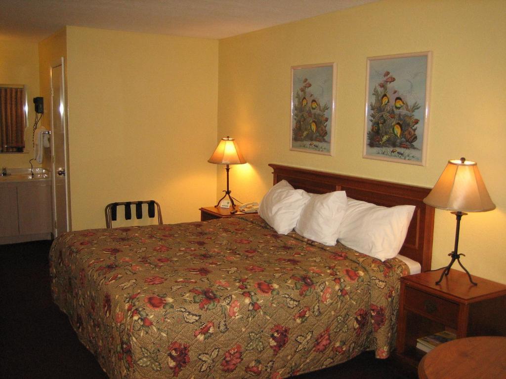 Garden Homestead/everglades/gateway To Keys Motel 2*