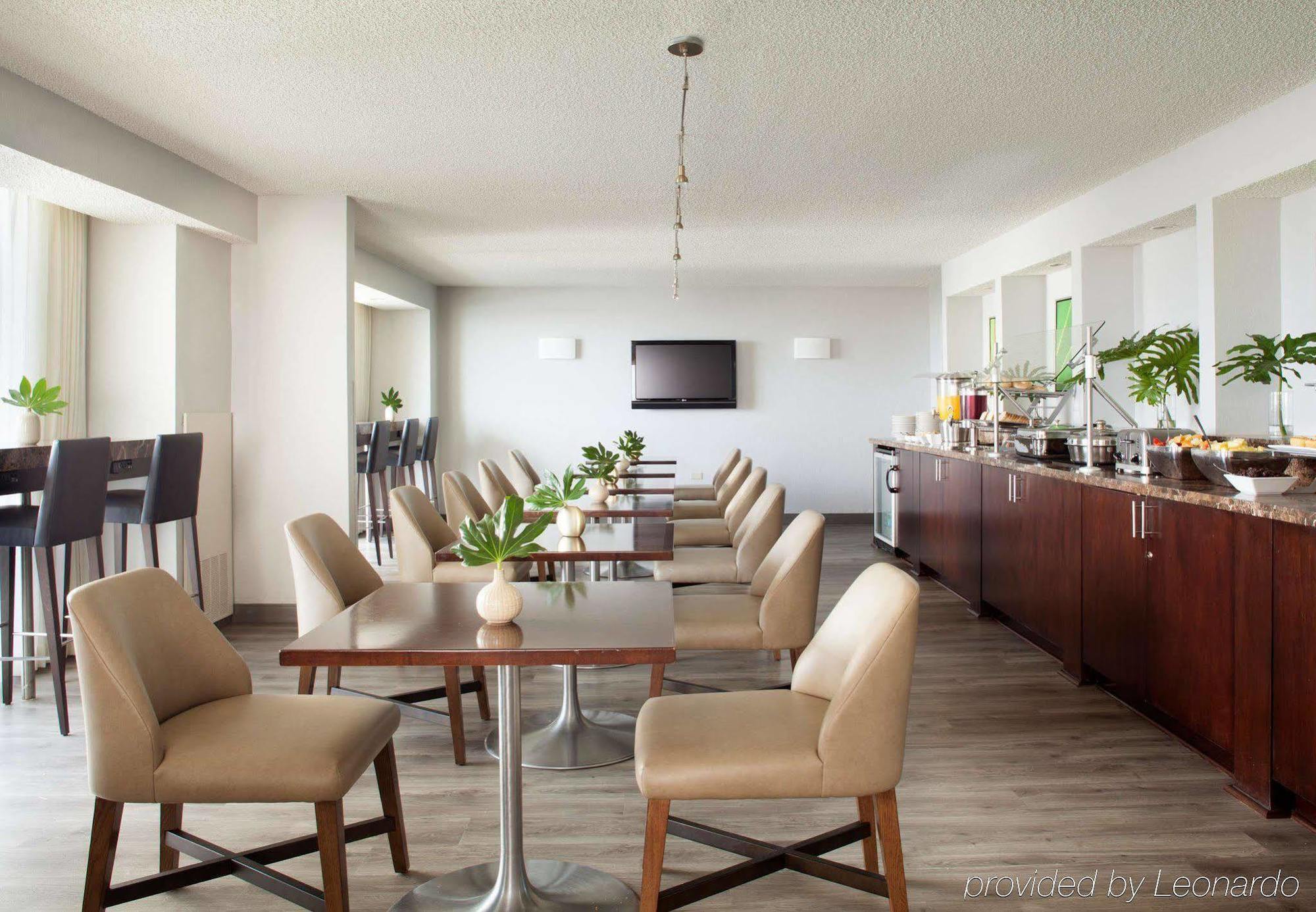 Lauderdale Marriott North Hotel 4*