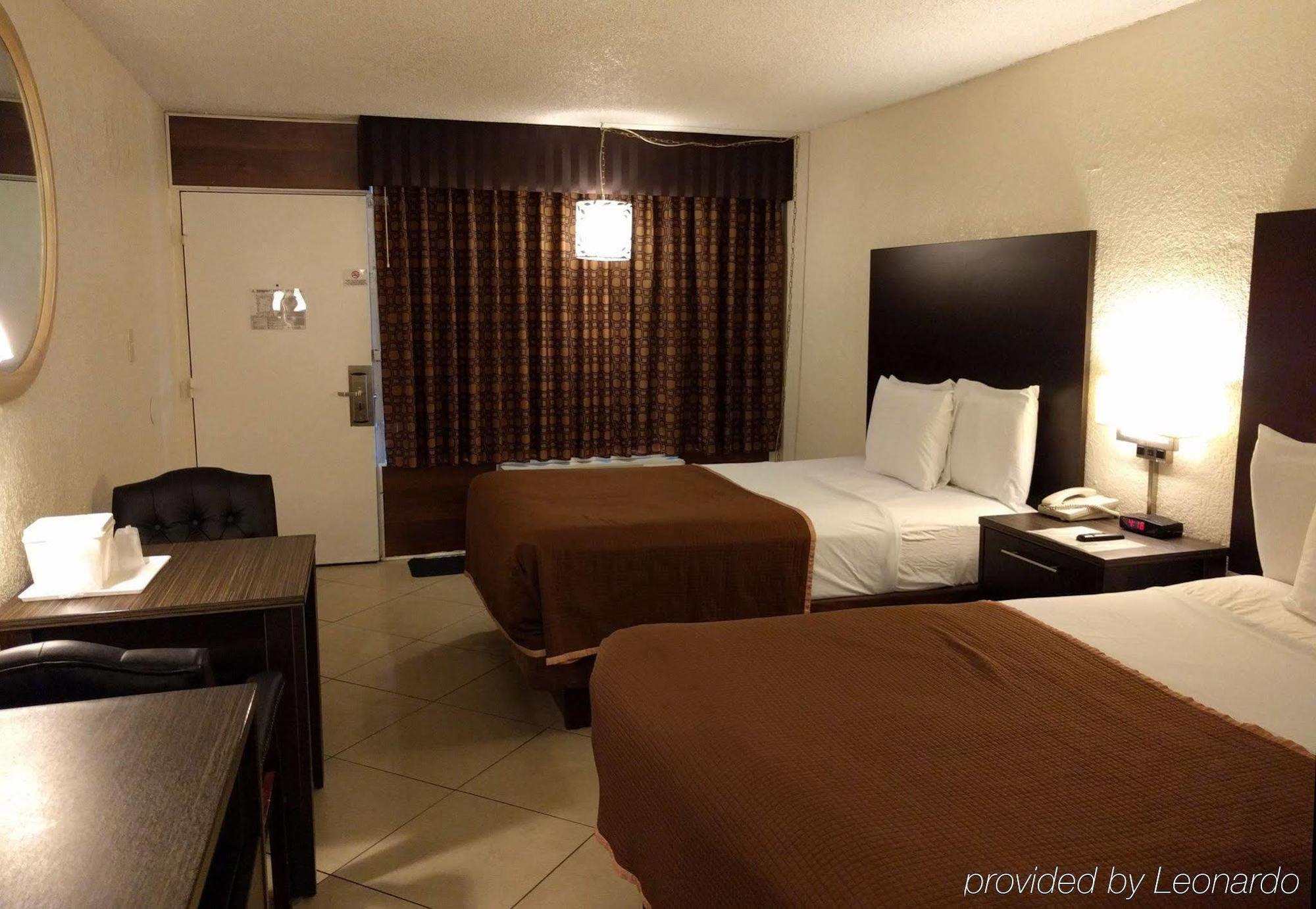 Red Carpet Airport Lauderdale Hotel Dania Beach