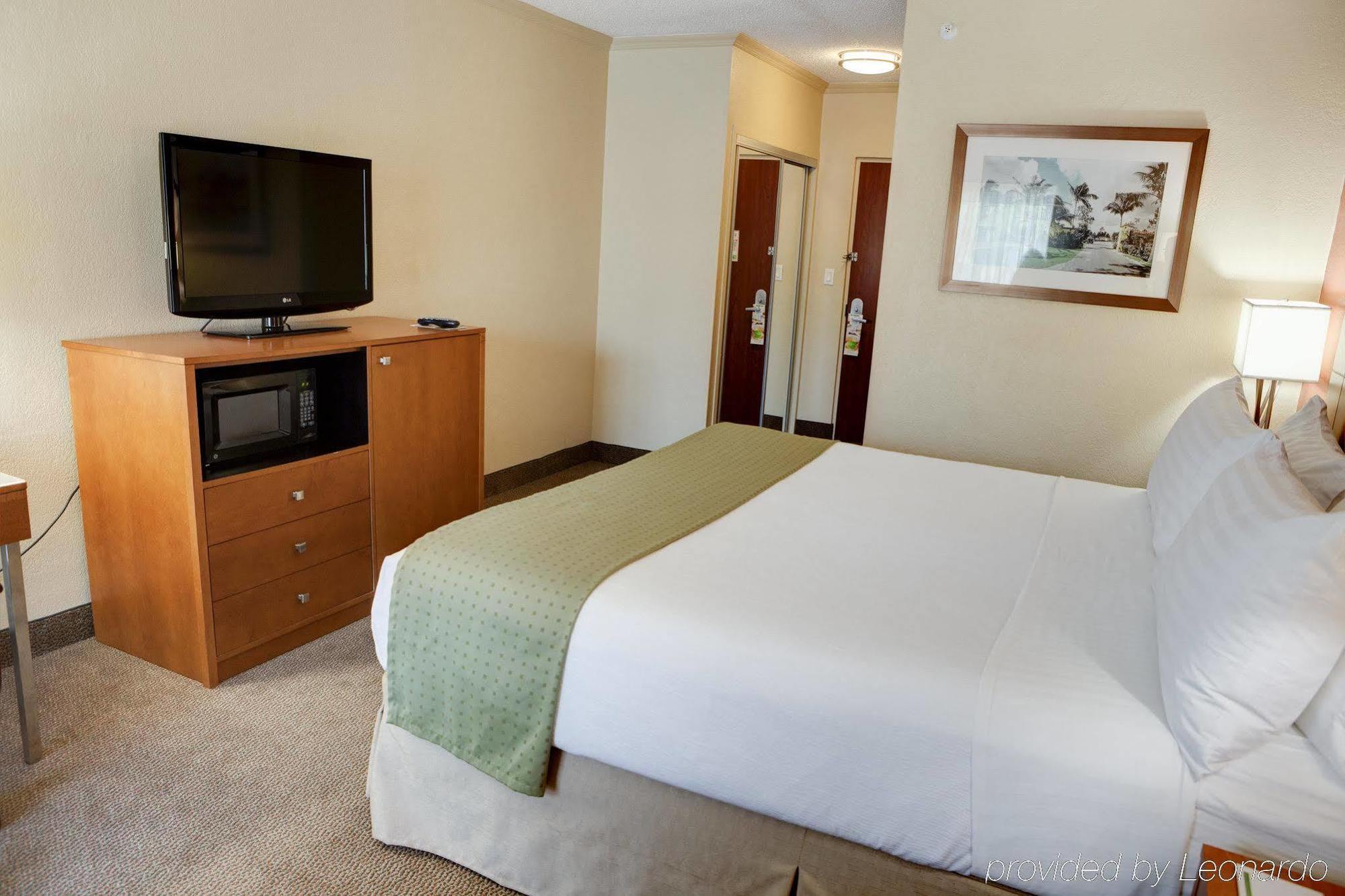 Hotel /