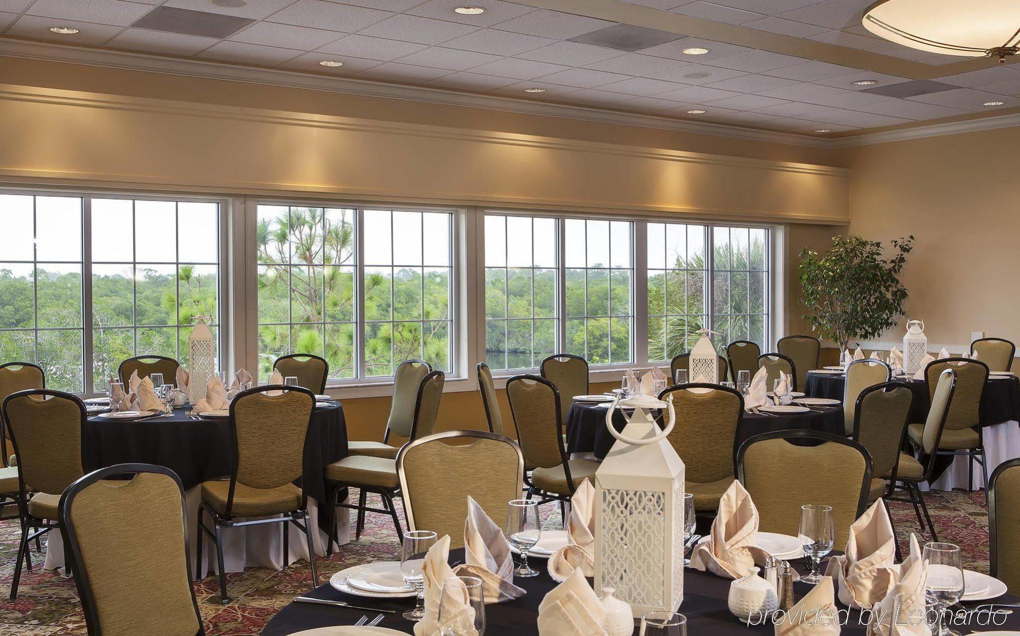 Hotel Doubletree By Hilton Naples