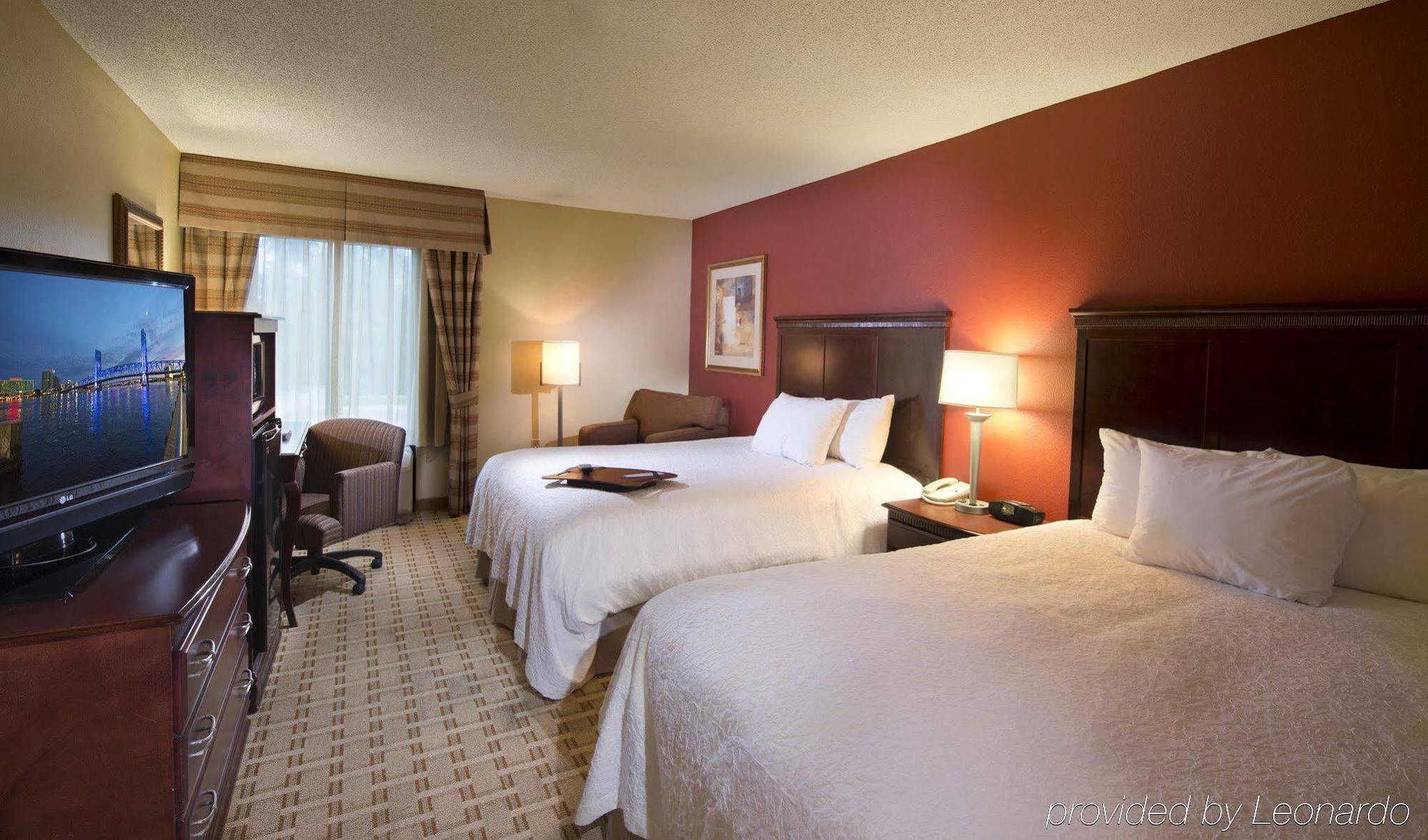 Hotel Hampton - I-95 3*