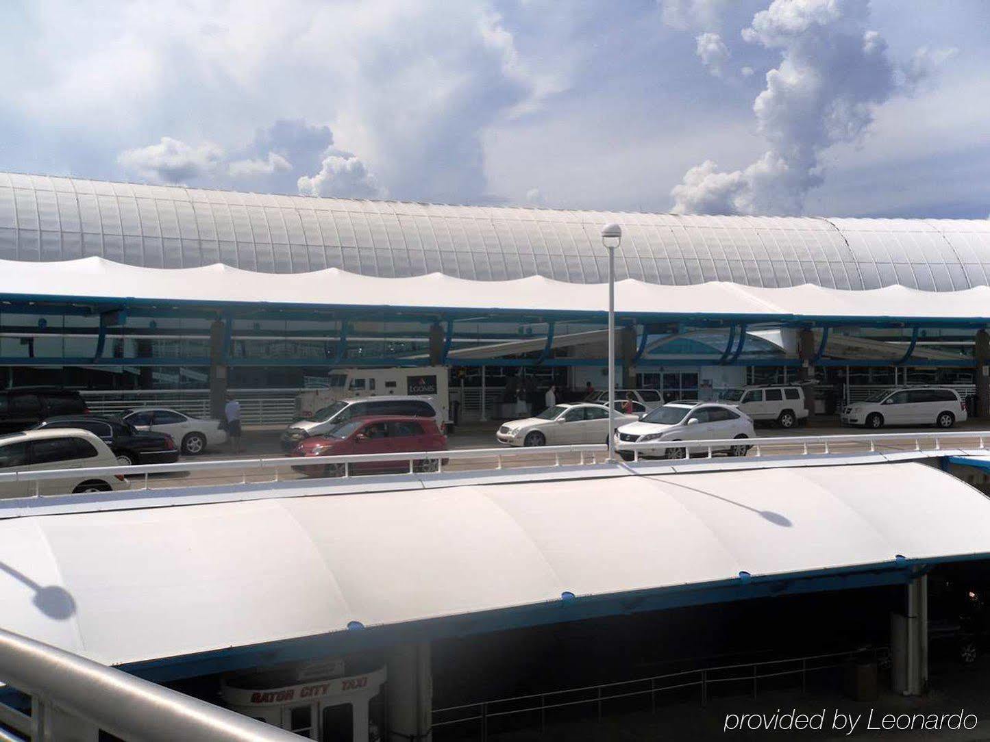 Hilton Garden Airport Hotel