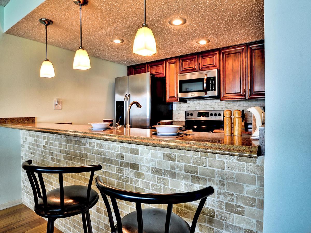 440 West 808n Apartment