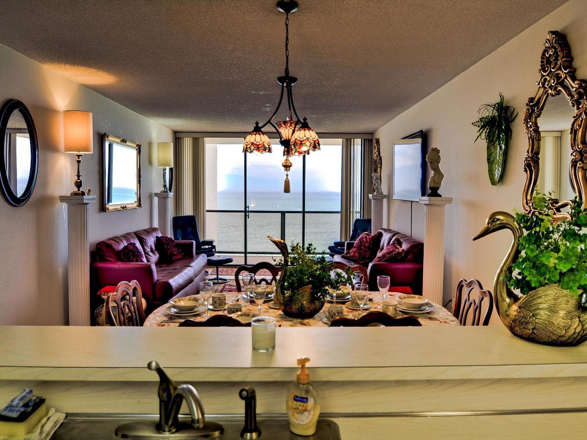 440 West 1408n Apartment