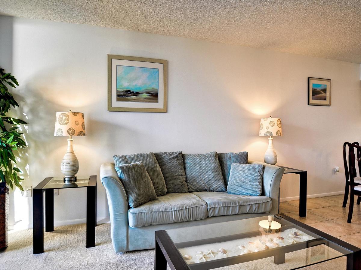 440 West 408n * Clearwater Beach