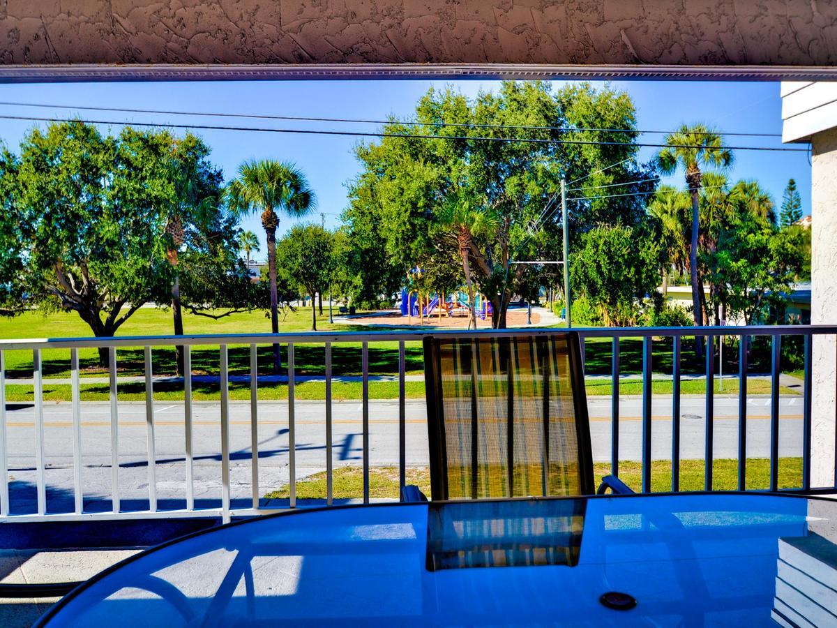 Apartment Island Escape 201 Clearwater Beach