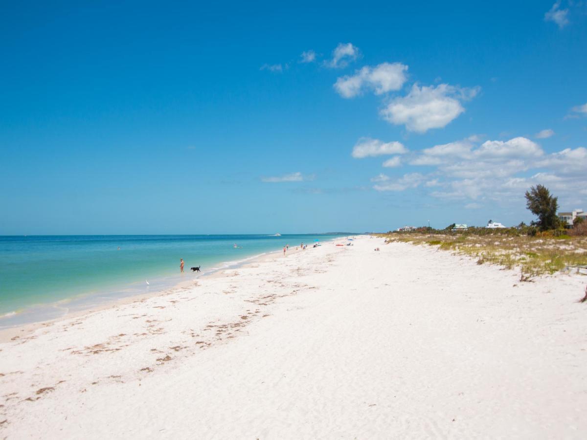 Gone Beaching 202 Apartment Clearwater Beach
