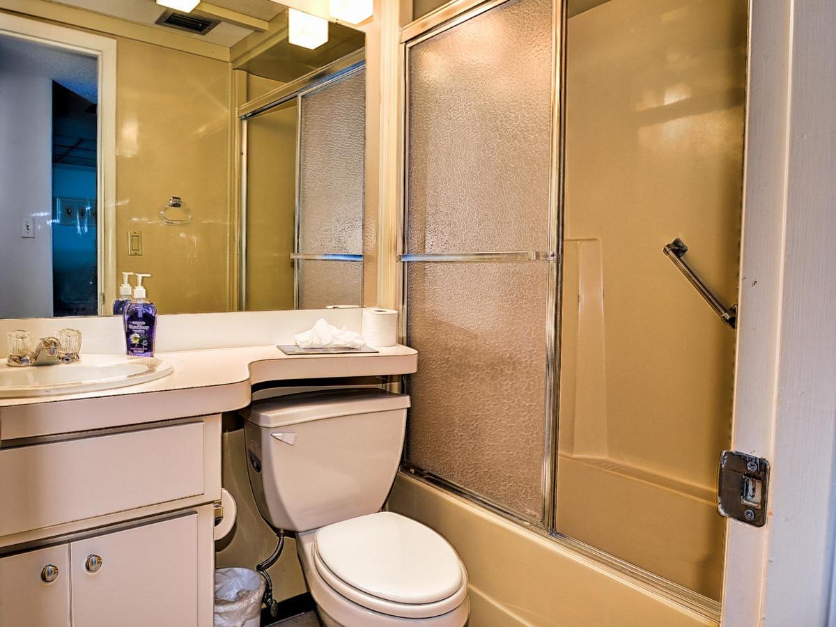 Apartment 440 West 1604n *