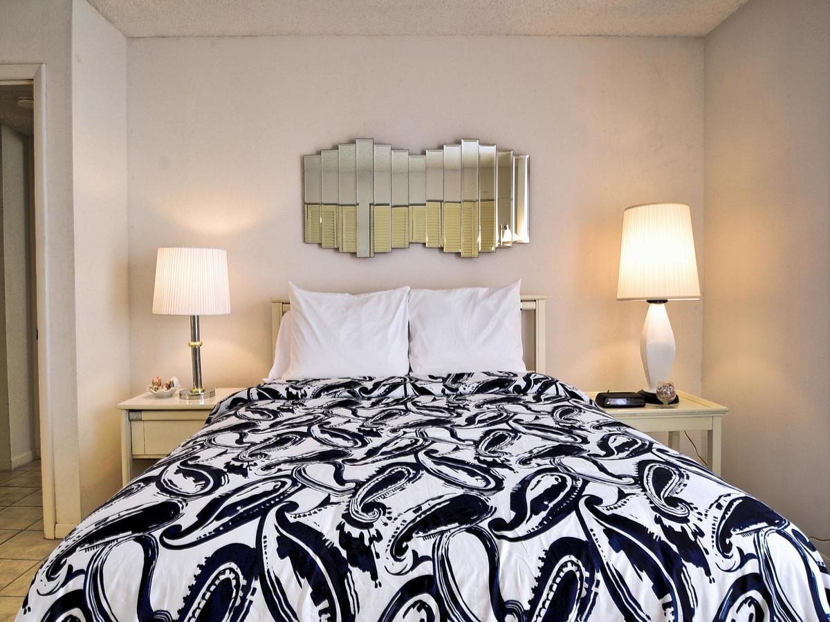 440 West 1604n Clearwater Beach