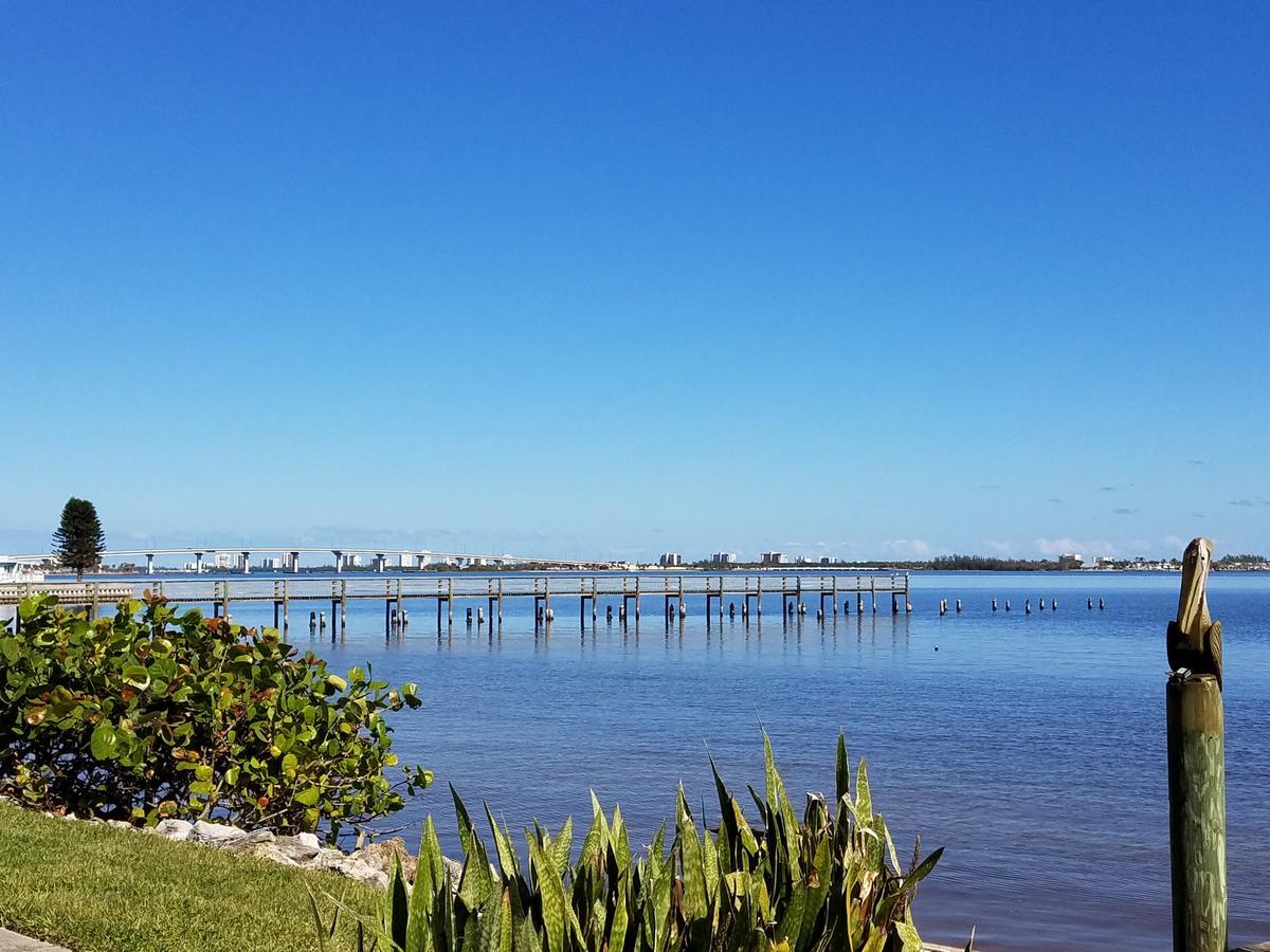 House 3 Min From Holiday home Jensen Beach