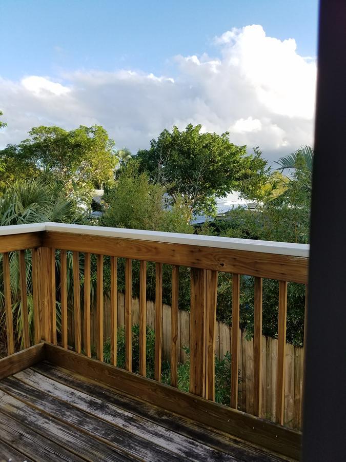 House 3 Min From * Jensen Beach