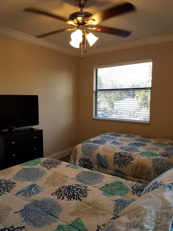 House 3 Min From *