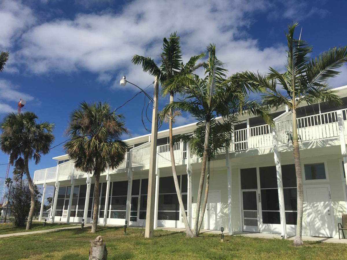 Captain's Table By Adventures 3* Everglades City
