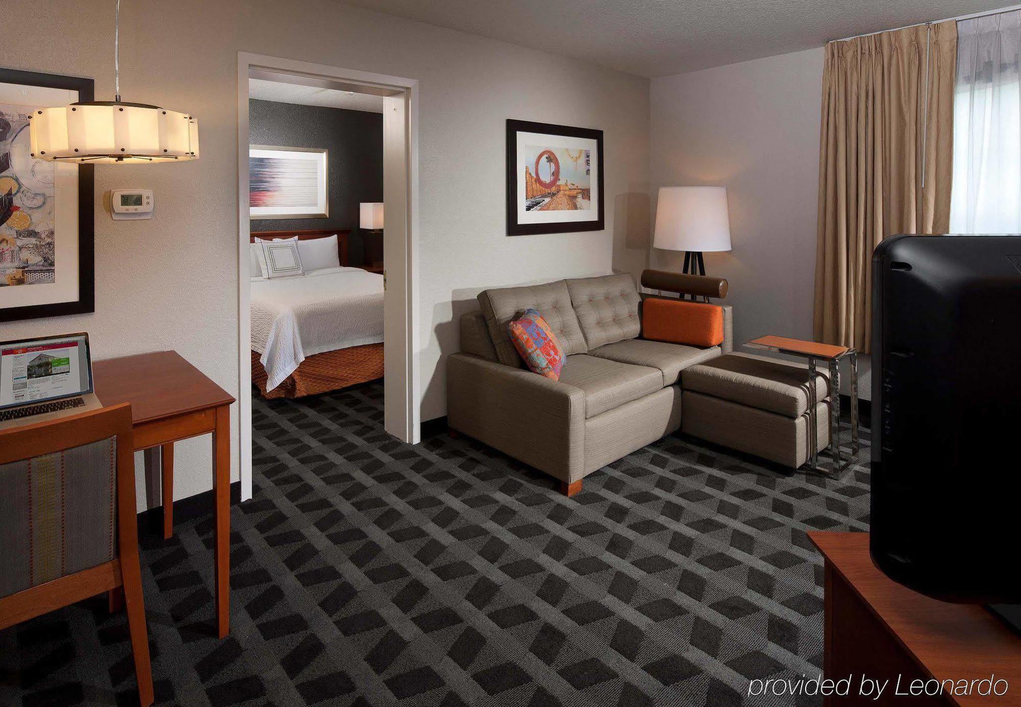 Towneplace Lauderdale West
