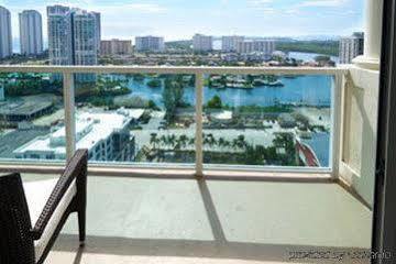 Intracoastal By Sunny Isles Beach