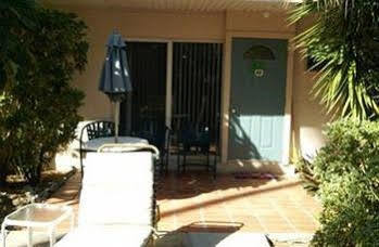 Sandpiper - Florida Inn