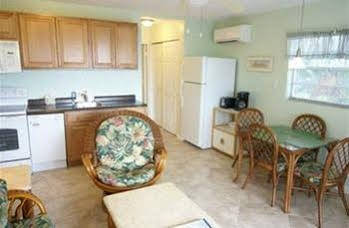 Sandpiper - Florida Inn Longboat Key