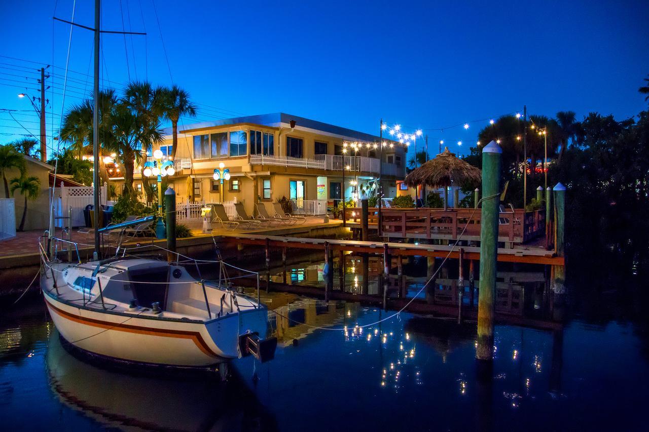 Bayview Plaza Waterfront Hotel 3*